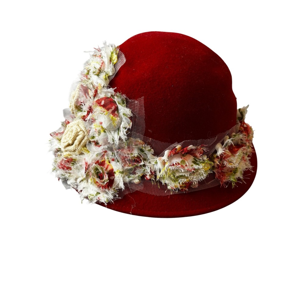 Vintage Style Red 100% Wool Cloche Hat Floral Fabric Roses Netting RN 87429